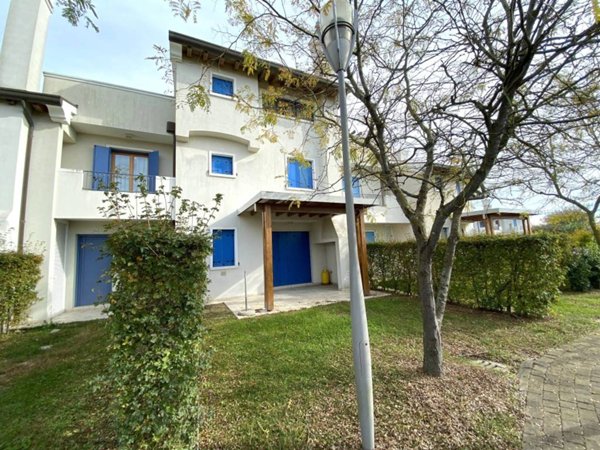casa indipendente in vendita a Caorle