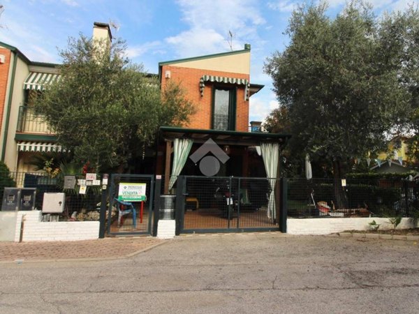 casa indipendente in vendita a Caorle
