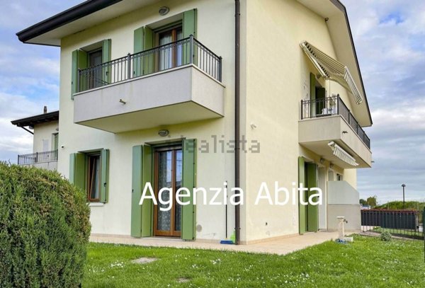 casa indipendente in vendita a Caorle
