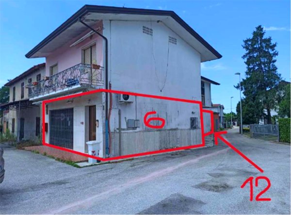 negozio in vendita a Caorle