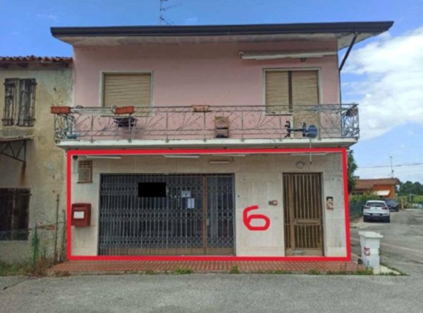 negozio in vendita a Caorle
