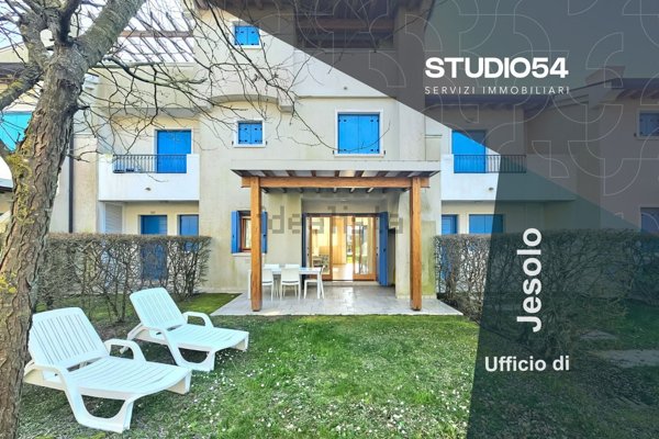 casa indipendente in vendita a Caorle