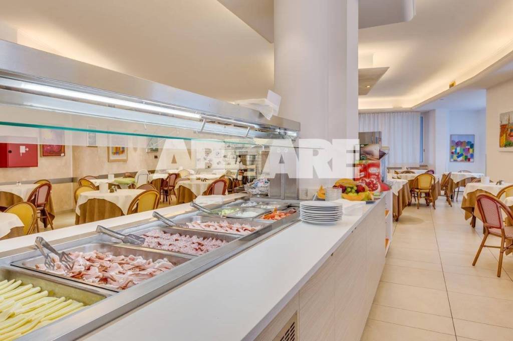 negozio in vendita a Caorle in zona Porto Santa Margherita