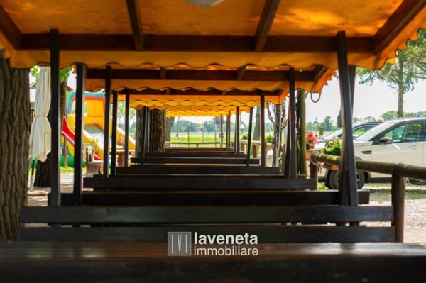negozio in vendita a Caorle in zona Ottava Presa