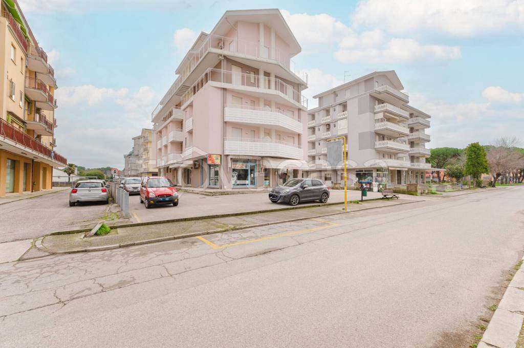appartamento in vendita a Caorle in zona Porto Santa Margherita