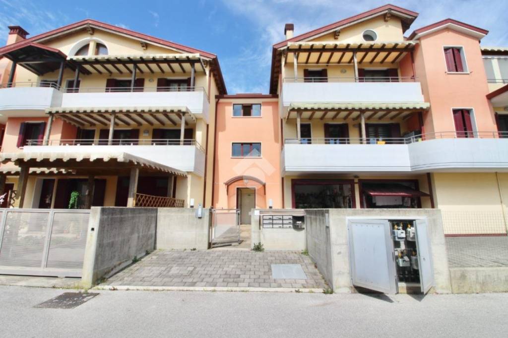 appartamento in vendita a Caorle in zona Ottava Presa