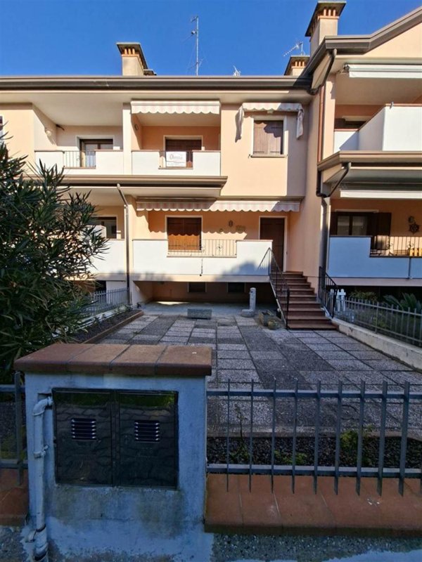 casa indipendente in vendita a Caorle