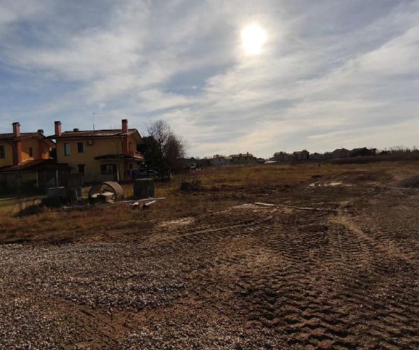 terreno edificabile in vendita a Caorle in zona San Giorgio di Livenza