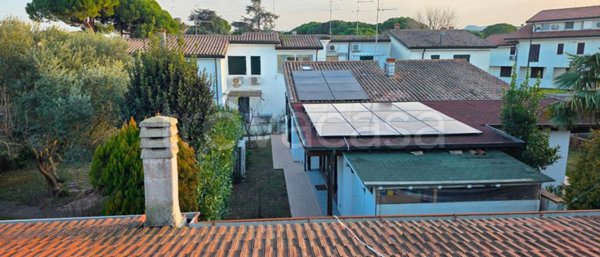 casa indipendente in vendita a Caorle