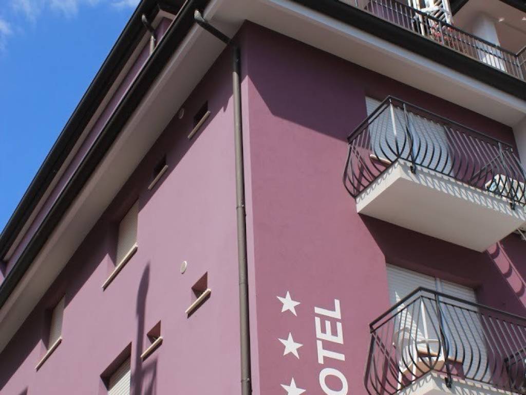 negozio in vendita a Caorle