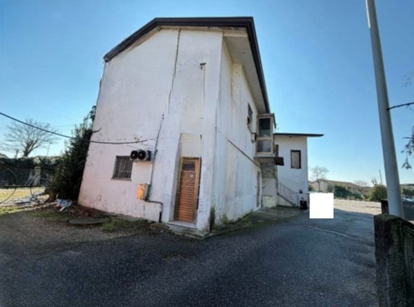 locale di sgombero in vendita a Caorle