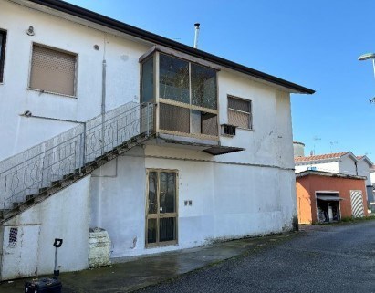 villa in vendita a Caorle in zona Castello di Brussa