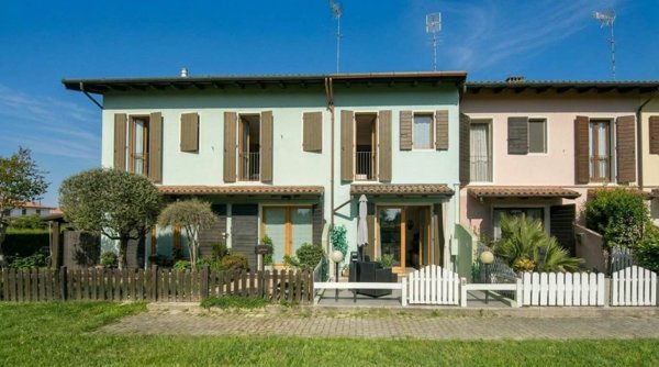 casa indipendente in vendita a Caorle in zona Ottava Presa