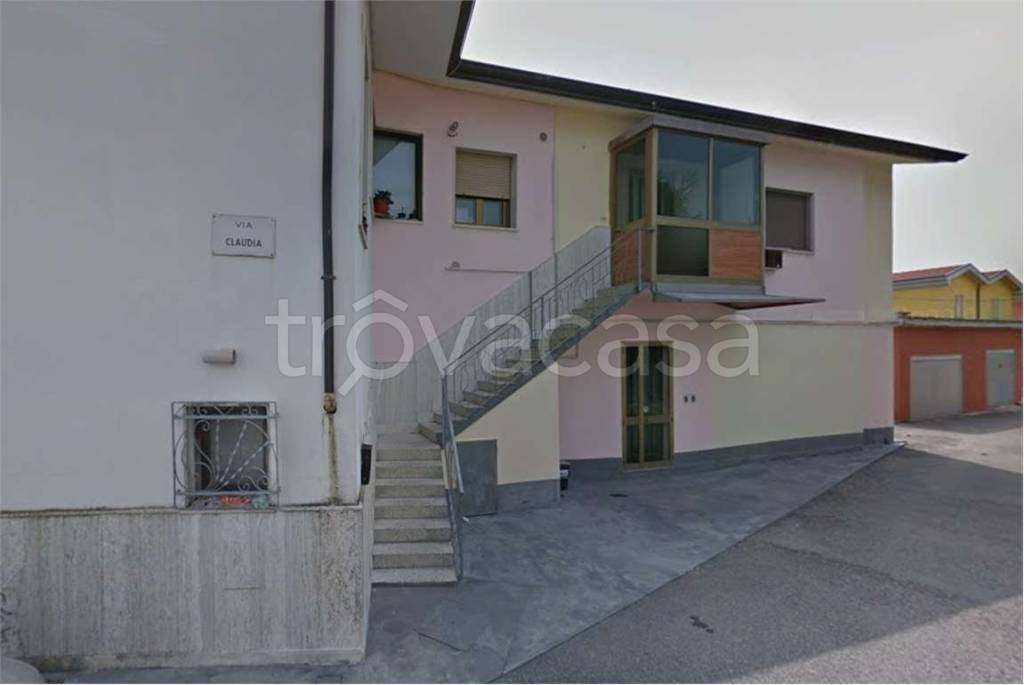 locale di sgombero in vendita a Caorle