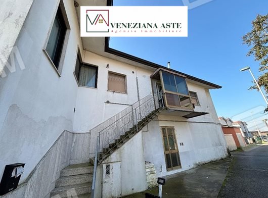 casa indipendente in vendita a Caorle