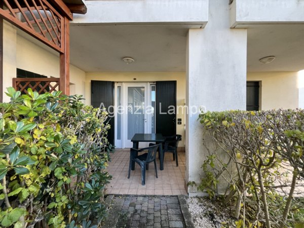 casa indipendente in vendita a Caorle