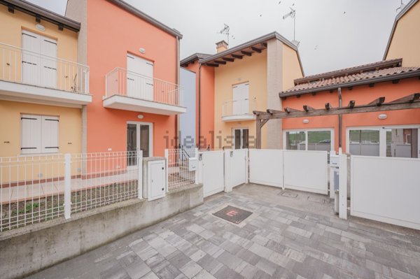 appartamento in vendita a Caorle in zona Ottava Presa