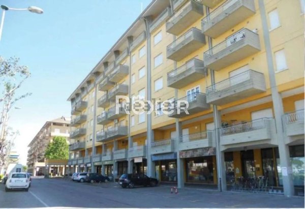 ufficio in vendita a Caorle in zona Porto Santa Margherita