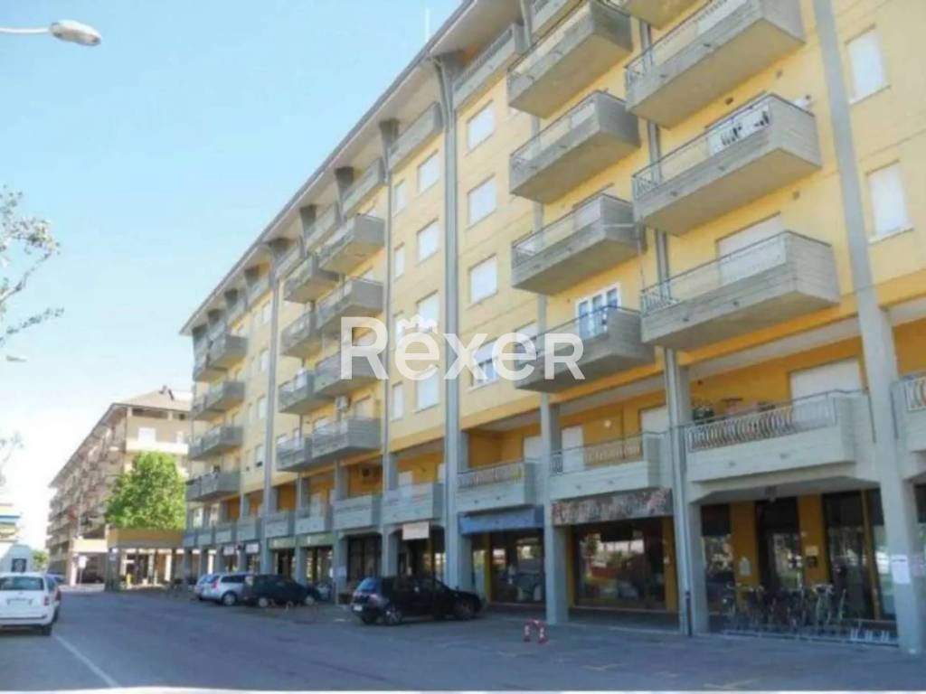 ufficio in vendita a Caorle in zona Porto Santa Margherita