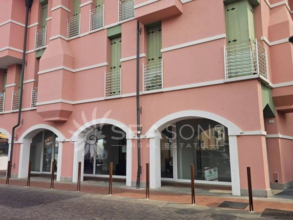 negozio in vendita a Caorle