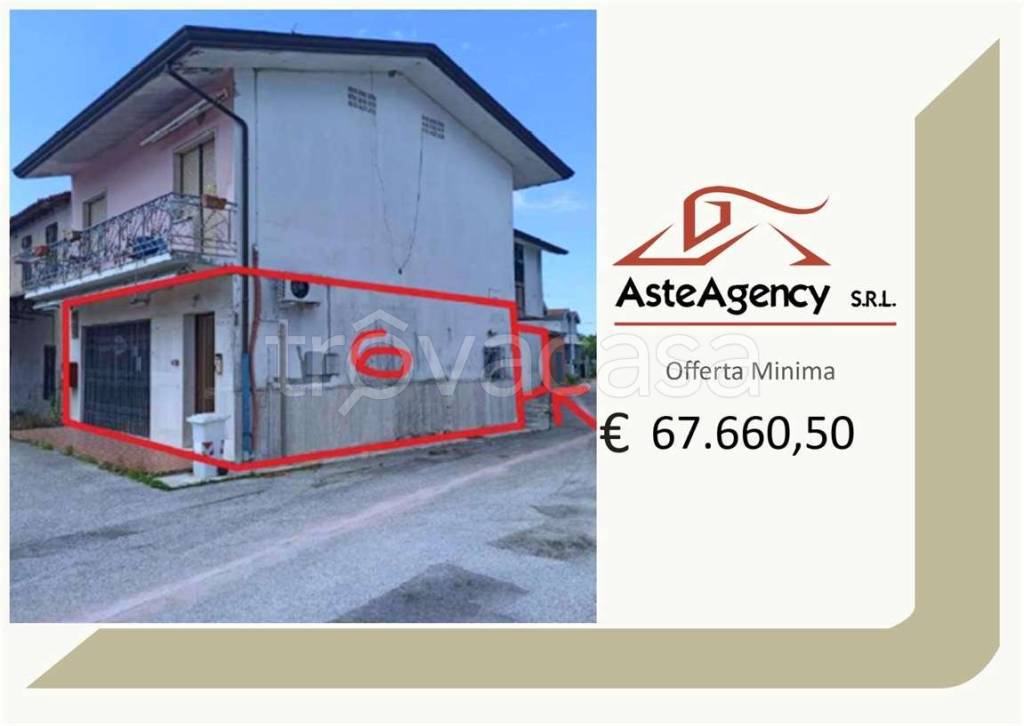 villa in vendita a Caorle in zona Castello di Brussa