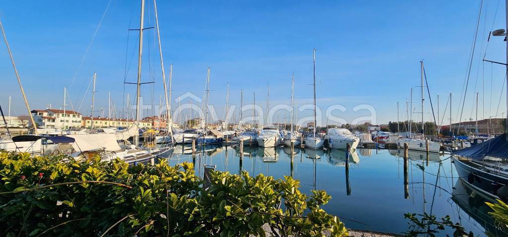 casa indipendente in vendita a Caorle