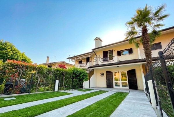 casa indipendente in vendita a Caorle in zona Porto Santa Margherita
