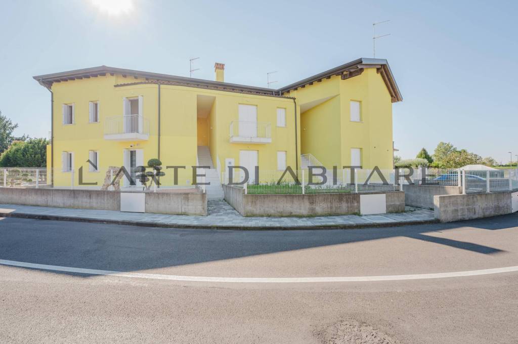 appartamento in vendita a Caorle in zona Ottava Presa