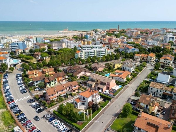 casa indipendente in vendita a Caorle