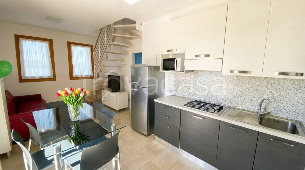 appartamento in vendita a Caorle in zona Porto Santa Margherita