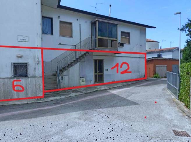 negozio in vendita a Caorle in zona Castello di Brussa