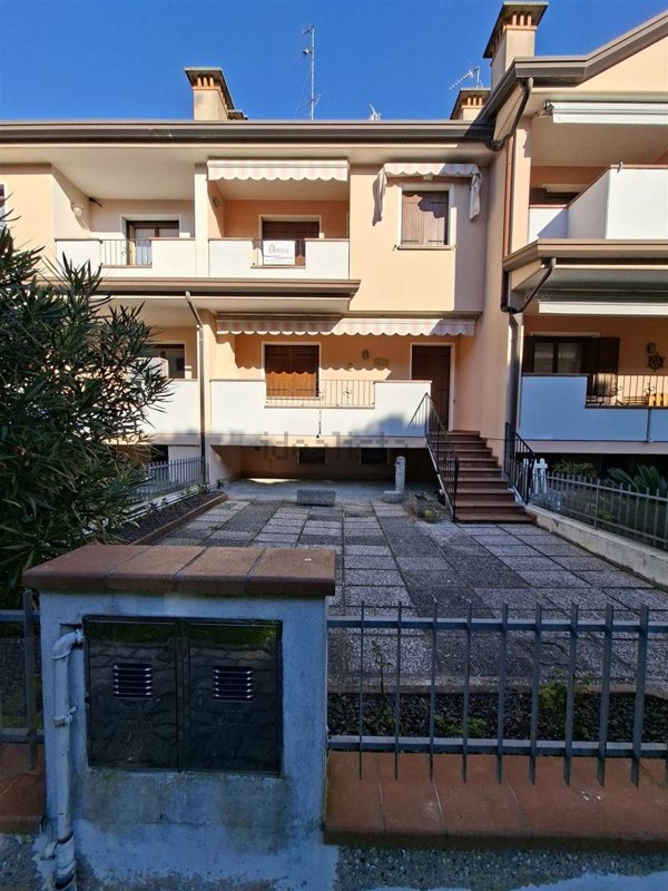 casa indipendente in vendita a Caorle