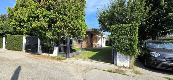 casa indipendente in vendita a Caorle in zona Porto Santa Margherita