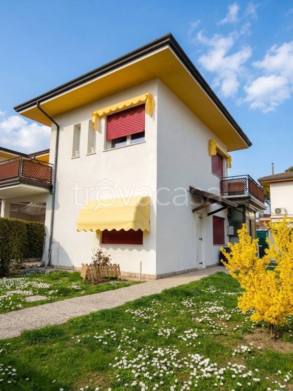 casa indipendente in vendita a Caorle in zona Porto Santa Margherita
