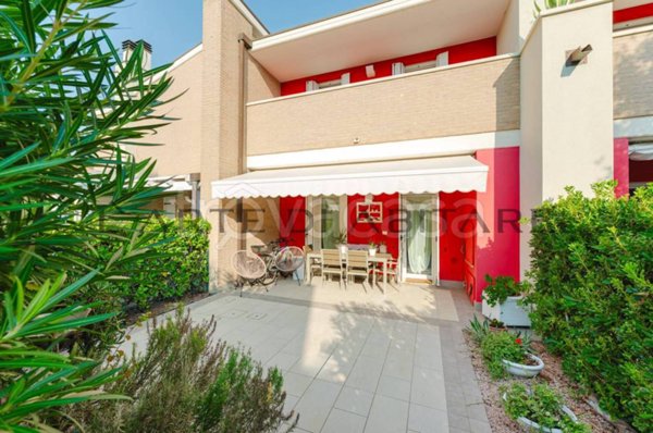 casa indipendente in vendita a Caorle