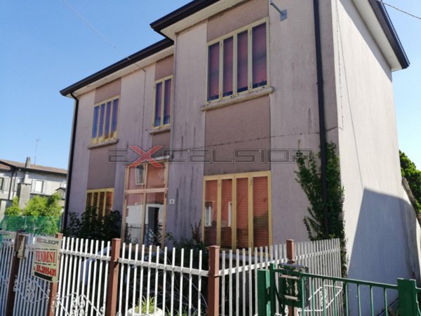 casa indipendente in vendita a Cavarzere