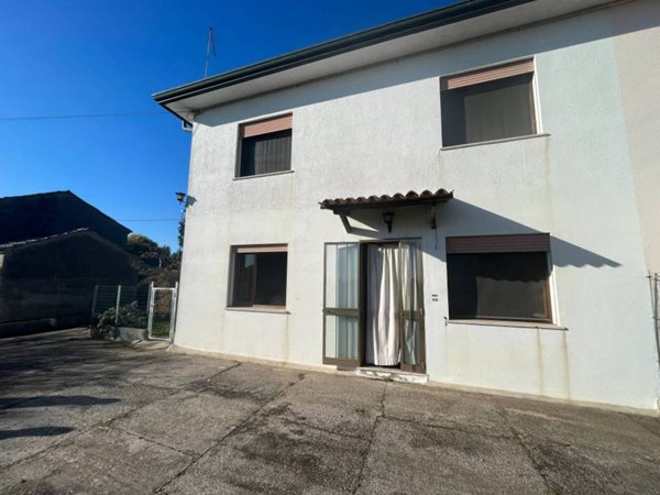 casa indipendente in vendita a Cavarzere