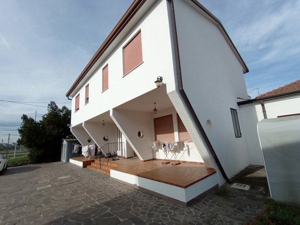 casa indipendente in vendita a Cavarzere