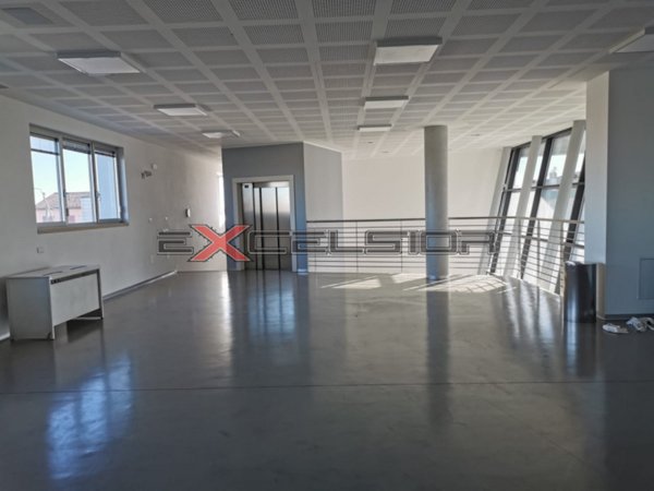 locale di sgombero in vendita a Cavarzere