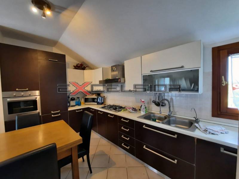 casa indipendente in vendita a Cavarzere in zona Boscochiaro