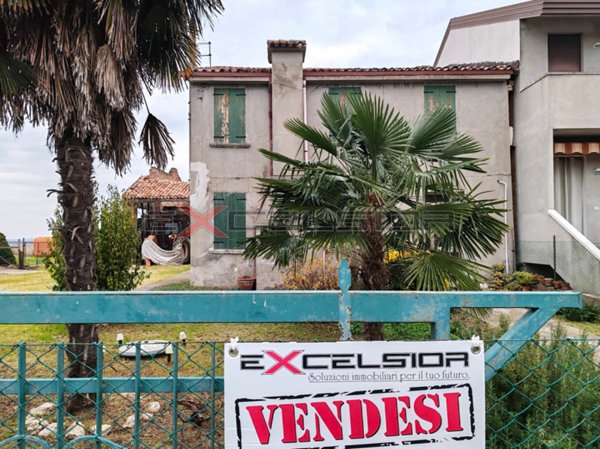 casa indipendente in vendita a Cavarzere in zona San Pietro