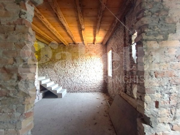 casa indipendente in vendita a Cavarzere
