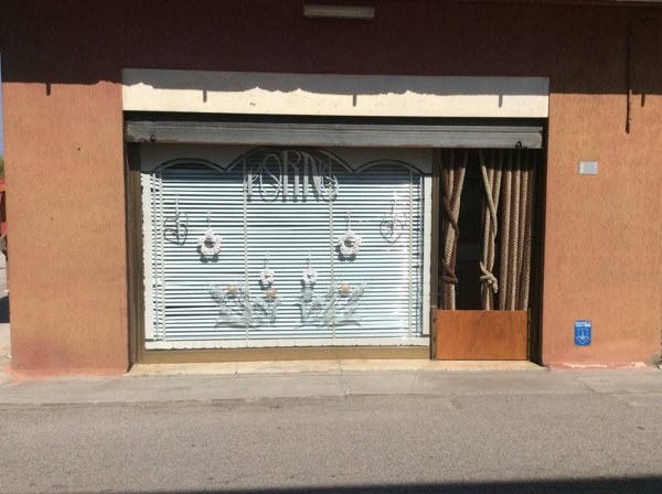 negozio in vendita a Cavarzere in zona Boscochiaro