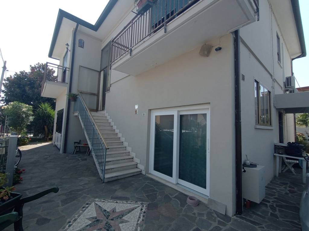 casa indipendente in vendita a Cavarzere