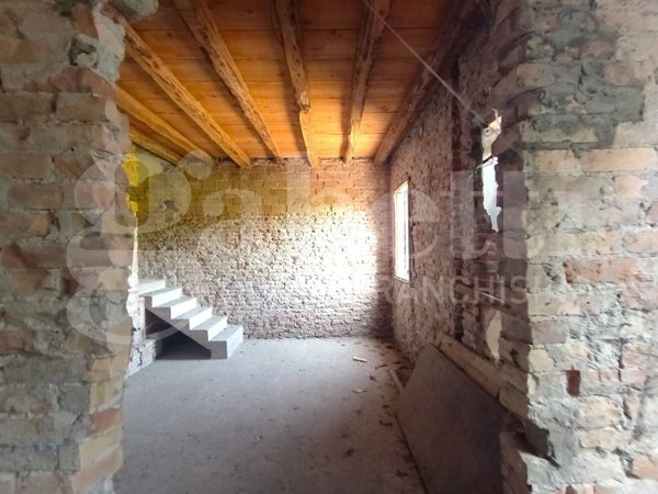 casa indipendente in vendita a Cavarzere
