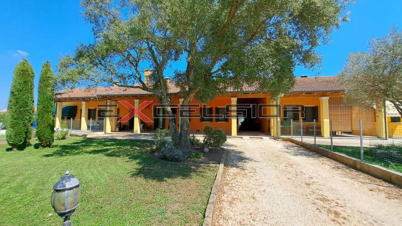 casa indipendente in vendita a Cavarzere