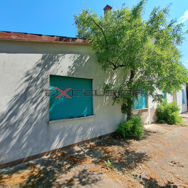casa indipendente in vendita a Cavarzere