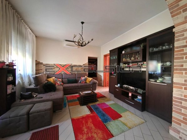 casa indipendente in vendita a Cavarzere