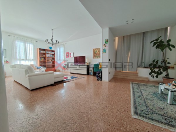 casa indipendente in vendita a Cavarzere