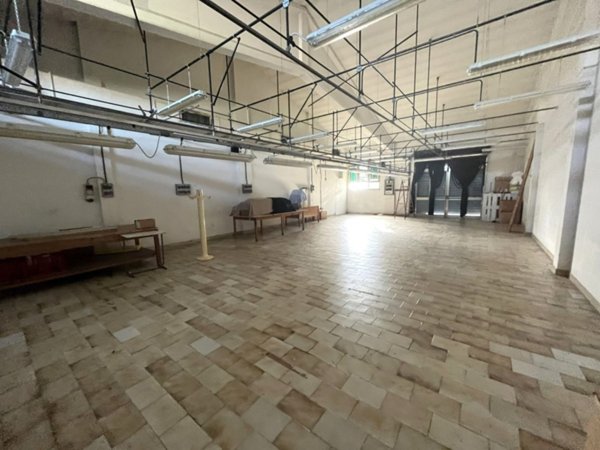 locale commerciale in vendita a Cavarzere